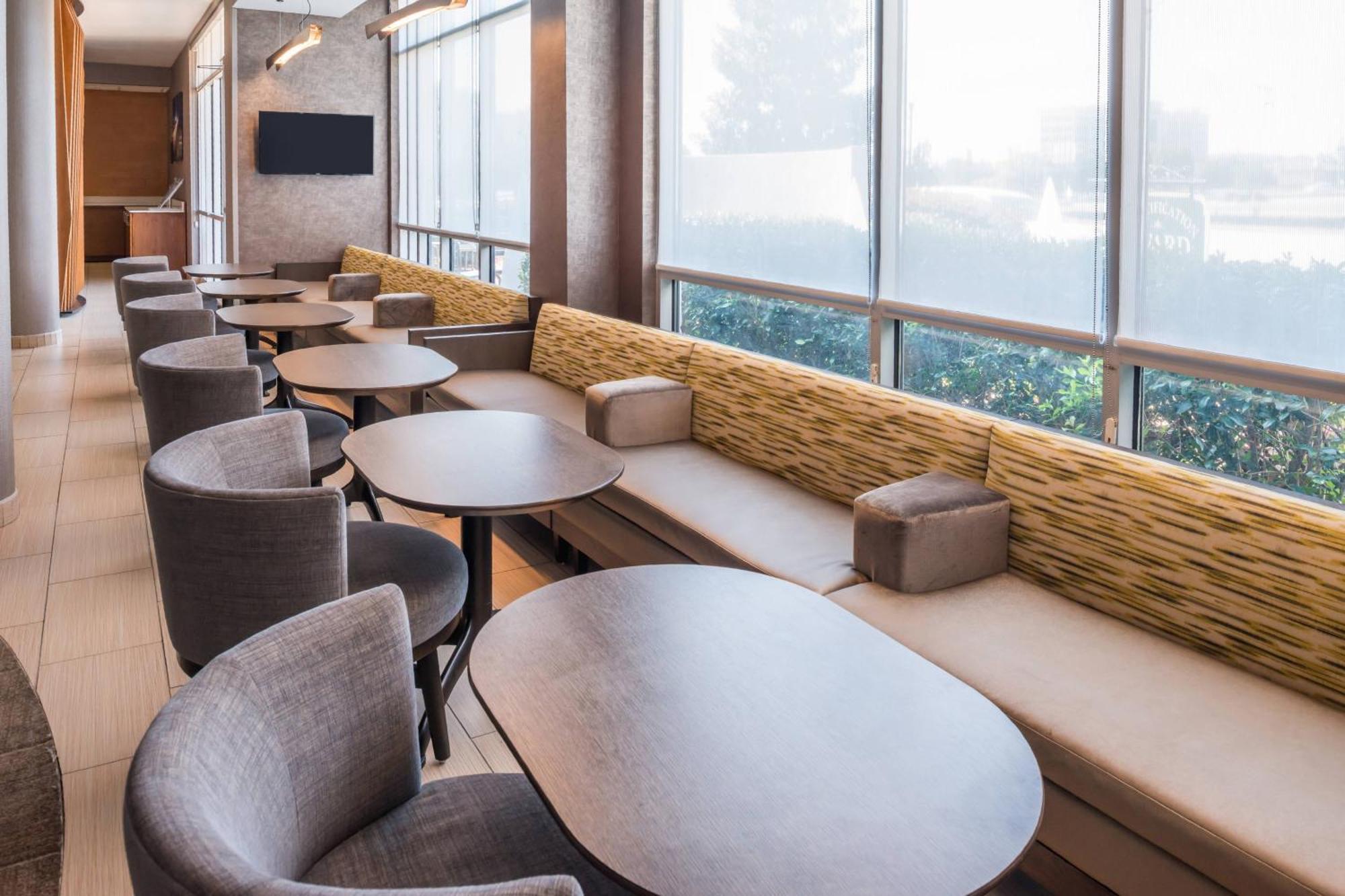 Springhill Suites By Marriott Huntsville Downtown Bagian luar foto