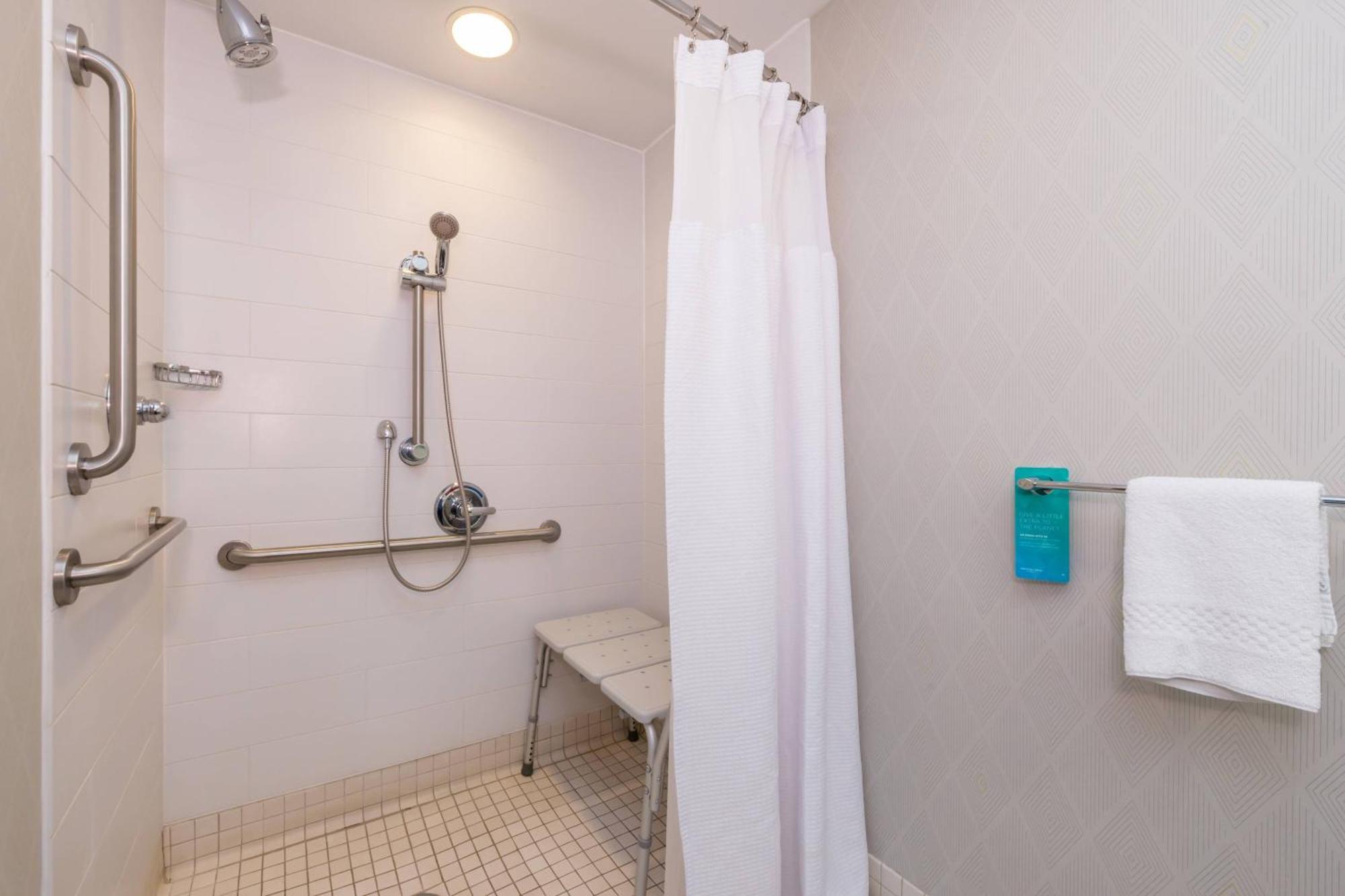 Springhill Suites By Marriott Huntsville Downtown Bagian luar foto