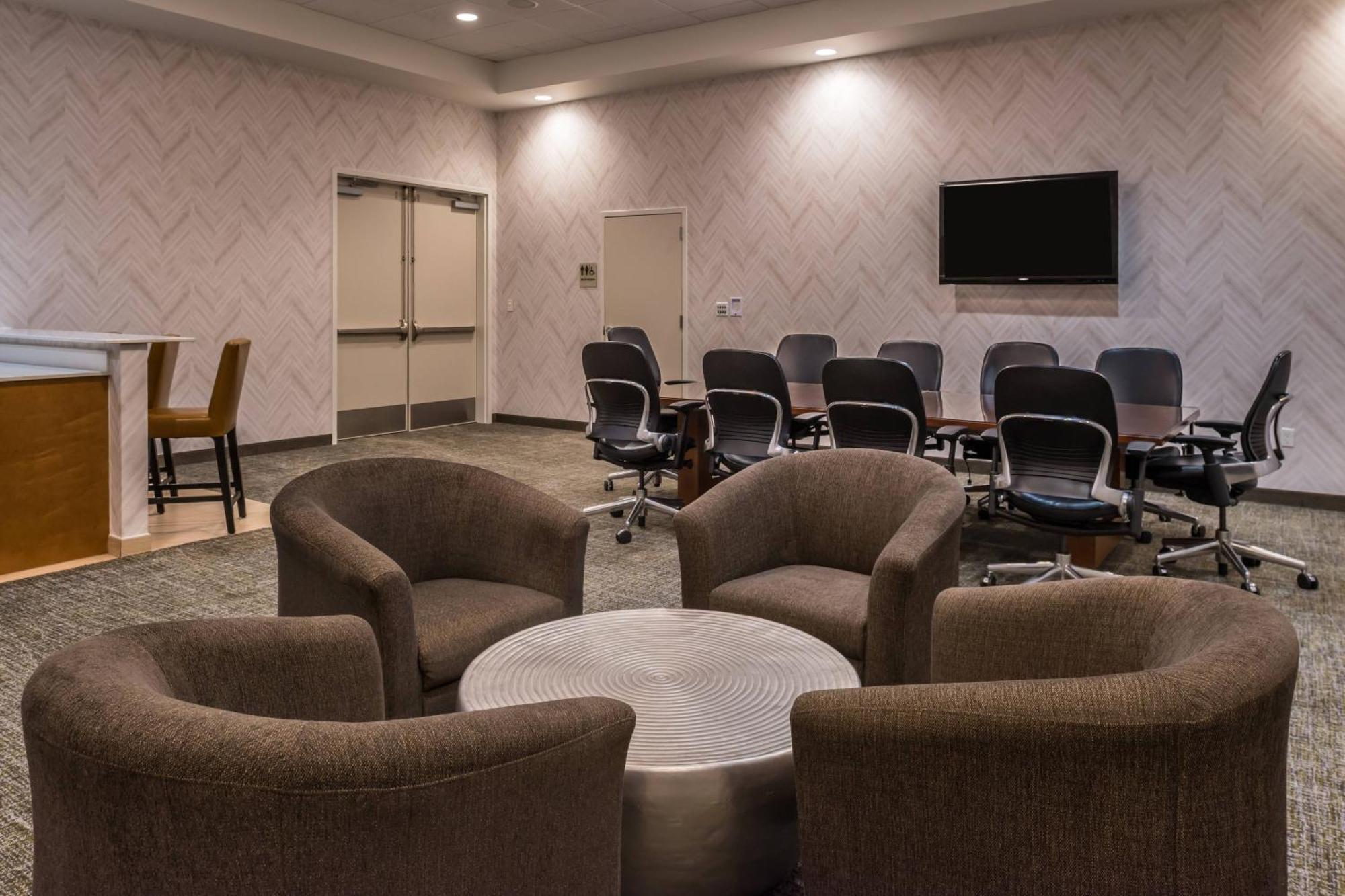 Springhill Suites By Marriott Huntsville Downtown Bagian luar foto