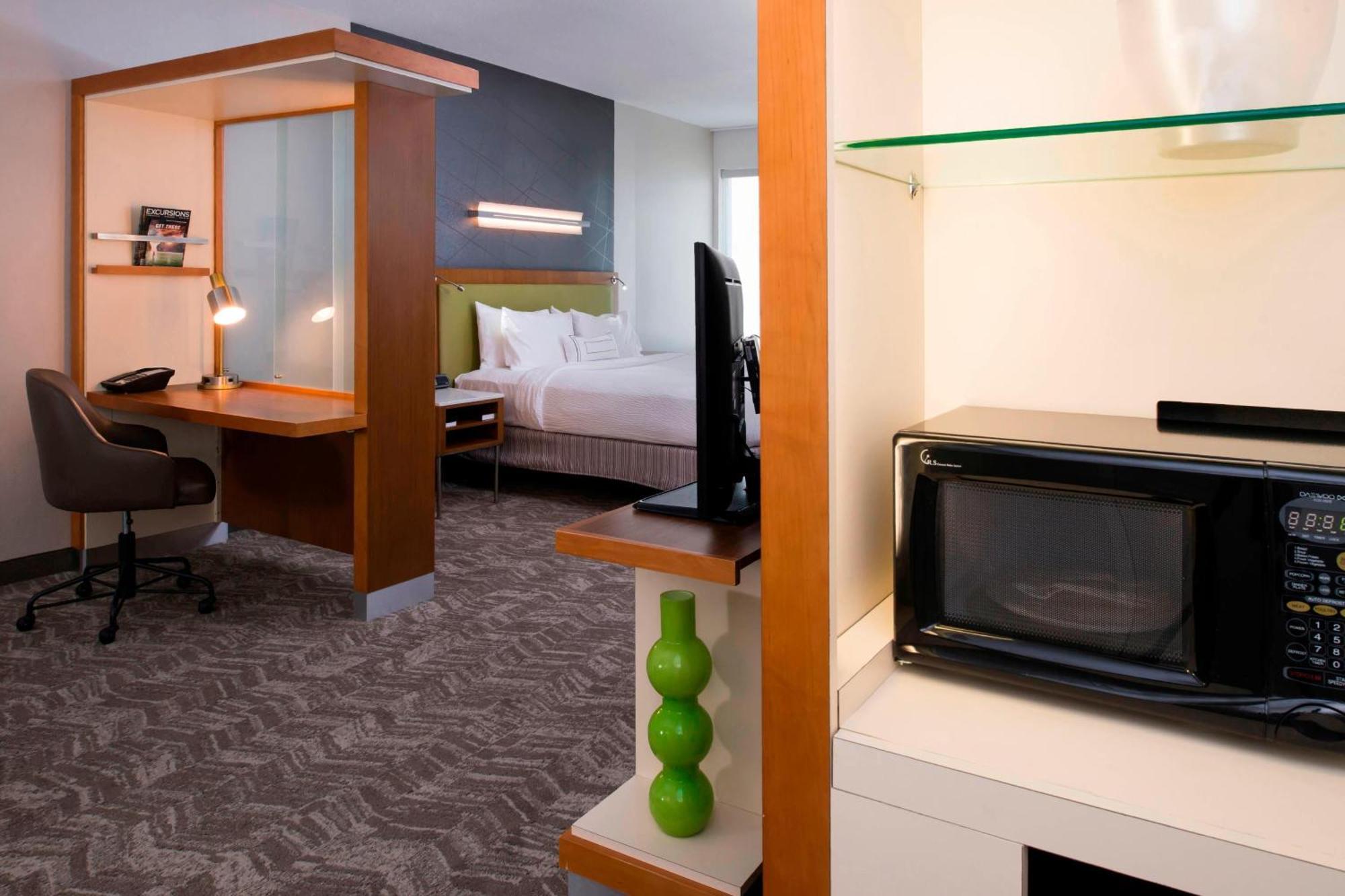 Springhill Suites By Marriott Huntsville Downtown Bagian luar foto