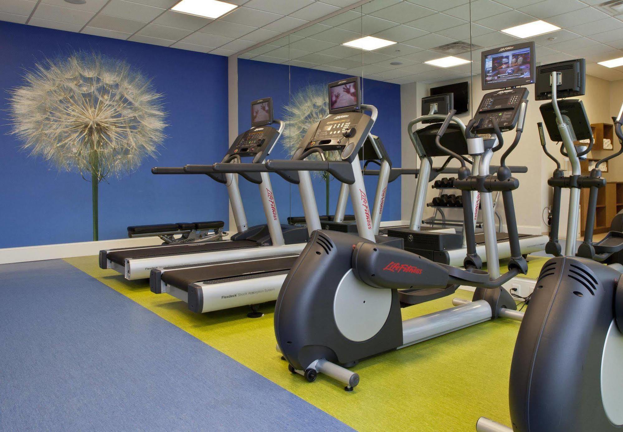 Springhill Suites By Marriott Huntsville Downtown Bagian luar foto